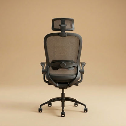 Chaise noire vue de dos : molette de réglage du soutien lombaire au centre du dossier